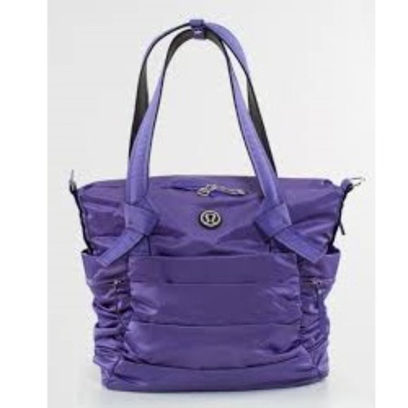 Lululemon Triumphant Tote in Power Purple